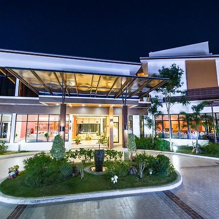 Mamaison Hotel Buriram Exterior photo
